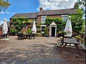 six quality letting lodges