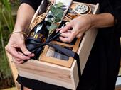 online luxury gift hampers