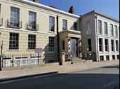 exceptionally presented cheltenham freehold