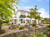 superb café restaurant located