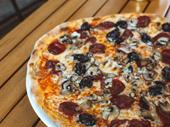pizzeria bar