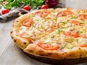 pizzeria prime location with