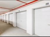 900 unit storage facility