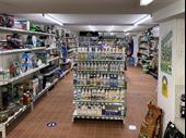 hardware garden supplies for