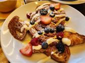 breakfast brunch place with