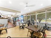 café the middle of