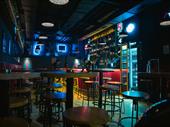 pub restaurant with patio
