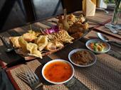 rim nam thai restaurant