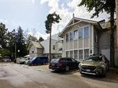 operating apart-hotel with restaurant