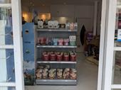 established premium pet shop
