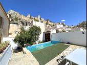6 licenced tourism apartments