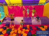 croc's playcentre with muffin